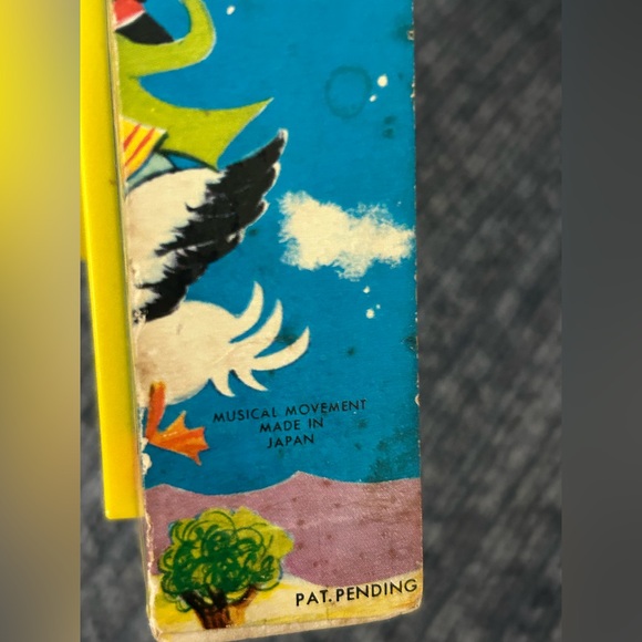 VTG Fisher Price Toy TV Radio - Plays Farmer in the Dell - As Is 60s Vintage - Picture 14 of 15